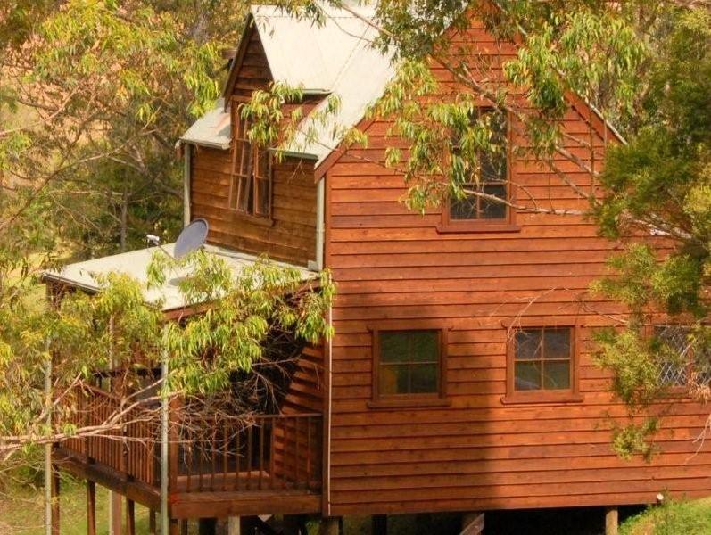 Nirvana Spiritual Retreat Gloucester Exterior photo