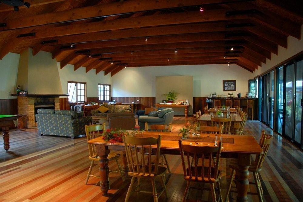Nirvana Spiritual Retreat Gloucester Exterior photo