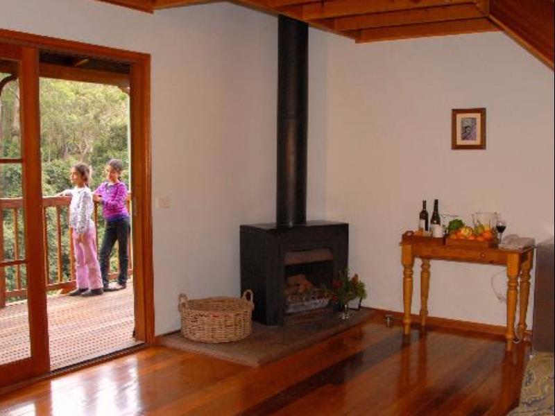 Nirvana Spiritual Retreat Gloucester Exterior photo